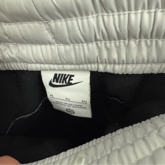 Nike Sportswear Thunder Skirt Black/ Grey Girls Size XL Pull On Fleece Pockets - Picture 8 of 9